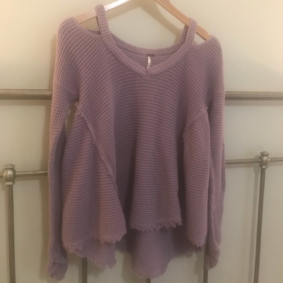 Free People Sweaters - Free People Lavender cut out shoulder sweater